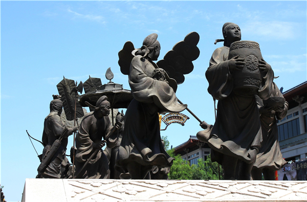 供應廣場雕塑.jpg 供應廣場雕塑.jpg