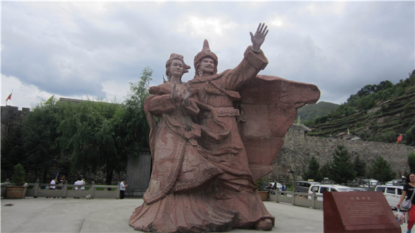 文成公主雕塑.jpg 文成公主雕塑.jpg